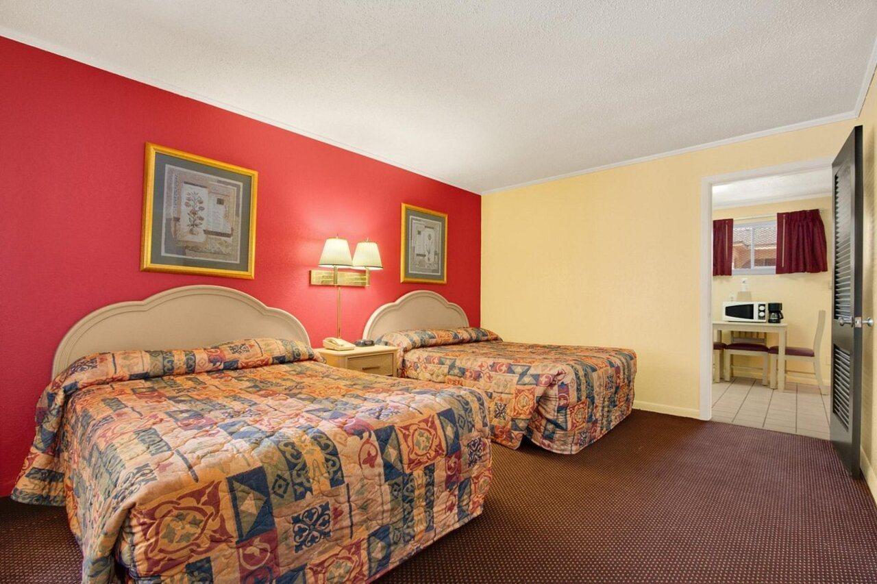 Royal Palace Inn And Suites Myrtle Beach Ocean Blvd Zewnętrze zdjęcie
